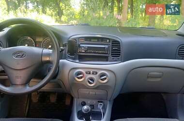 Седан Hyundai Accent 2008 в Сумах
