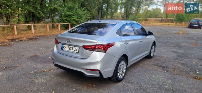 Седан Hyundai Accent 2017 в Звенигородці