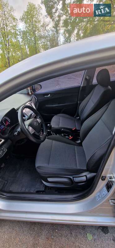 Седан Hyundai Accent 2017 в Звенигородці