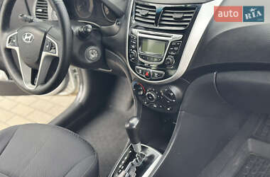 Седан Hyundai Accent 2011 в 
