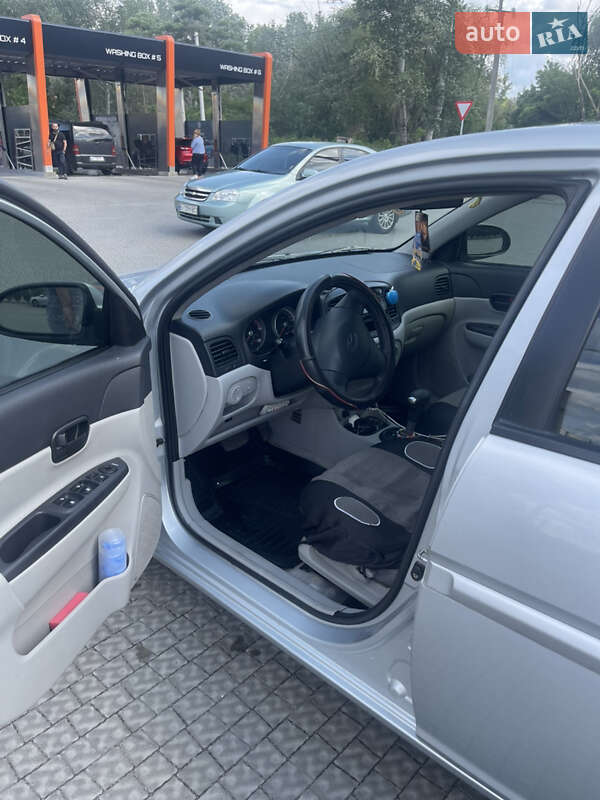 Седан Hyundai Accent 2008 в Полтаве