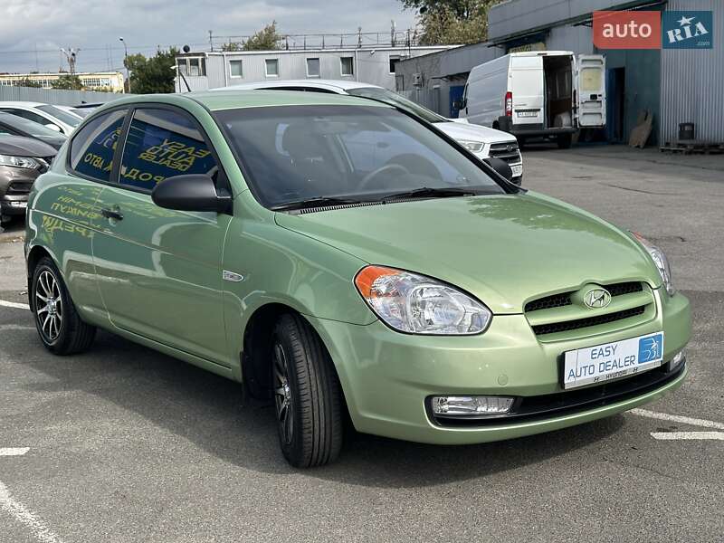 Хэтчбек Hyundai Accent 2008 в Киеве