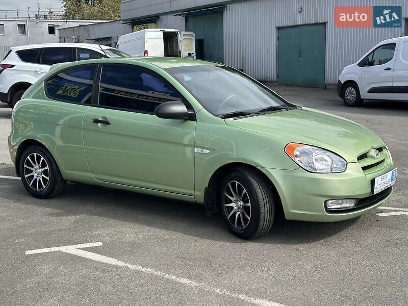 Хэтчбек Hyundai Accent 2008 в Киеве
