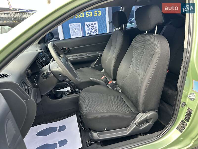 Хэтчбек Hyundai Accent 2008 в Киеве