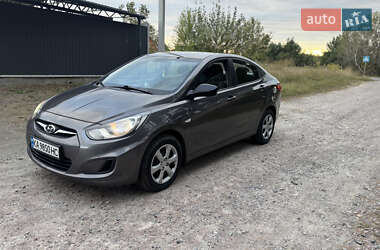 Седан Hyundai Accent 2011 в Василькові