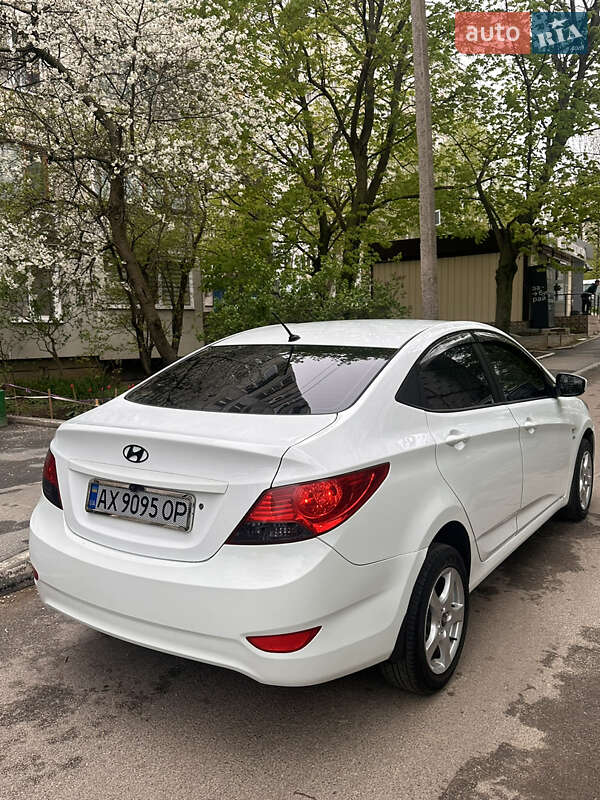 Седан Hyundai Accent 2011 в Харькове