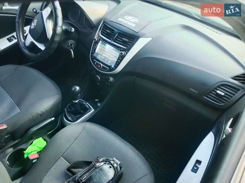 Седан Hyundai Accent 2014 в Киеве