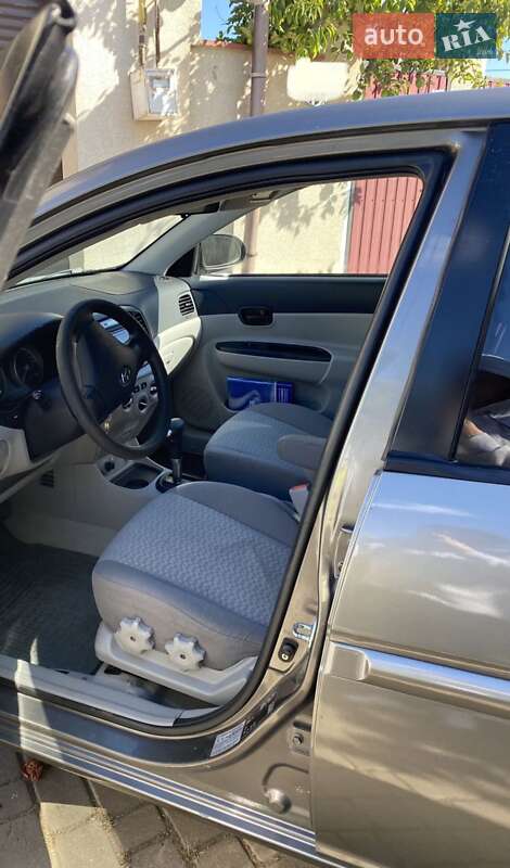 Седан Hyundai Accent 2010 в Одессе