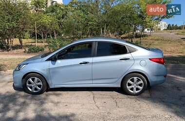 Седан Hyundai Accent 2012 в 