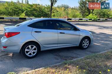 Седан Hyundai Accent 2012 в 
