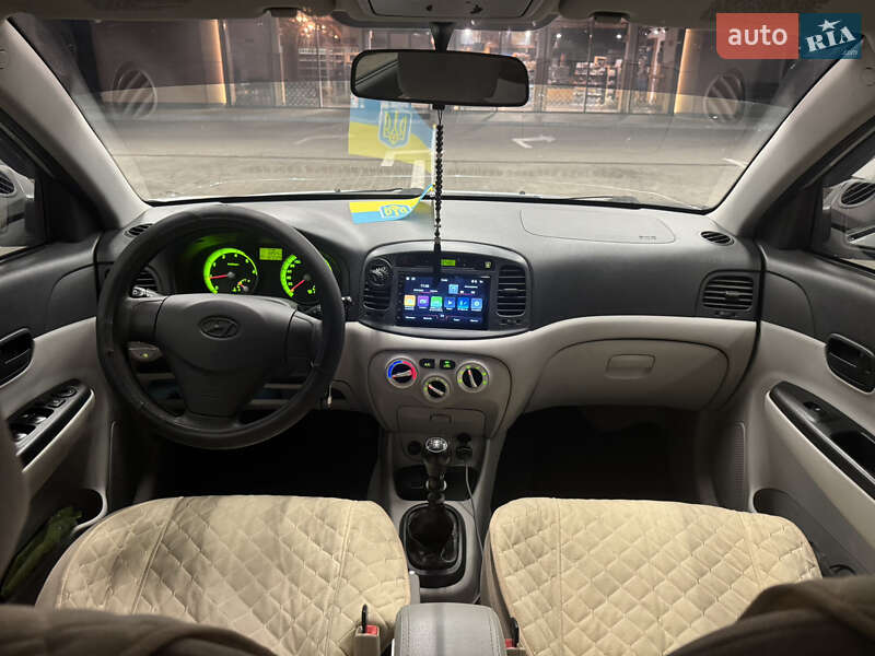 Седан Hyundai Accent 2008 в Дніпрі