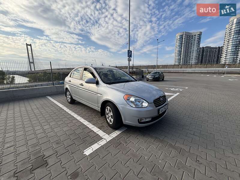 Седан Hyundai Accent 2007 в Киеве