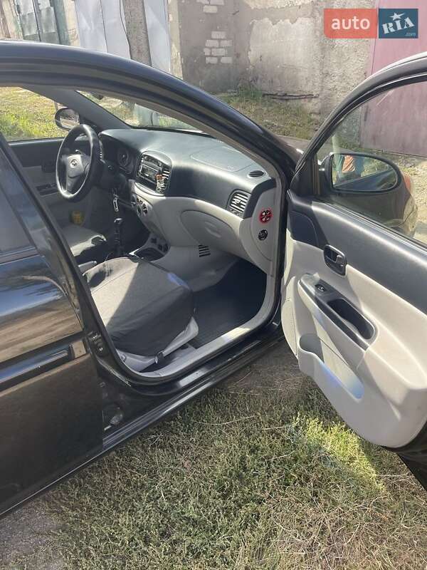 Седан Hyundai Accent 2006 в Мерефа