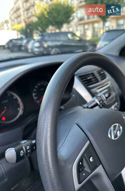 Седан Hyundai Accent 2016 в 