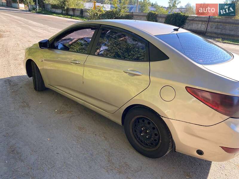 Седан Hyundai Accent 2012 в Києві