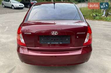 Седан Hyundai Accent 2010 в 