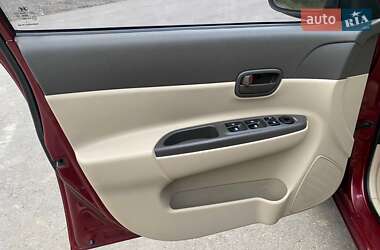 Седан Hyundai Accent 2010 в 