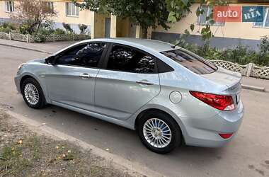 Седан Hyundai Accent 2011 в 