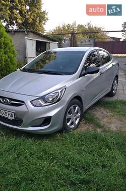 Седан Hyundai Accent 2012 в Днепре