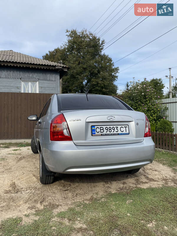 Седан Hyundai Accent 2008 в Конотопе