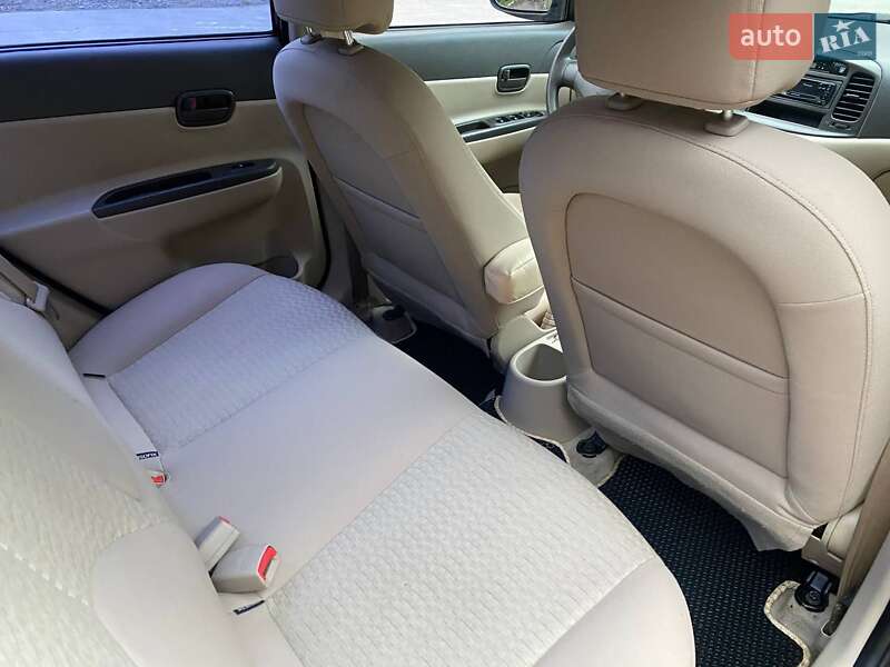 Седан Hyundai Accent 2010 в Виннице