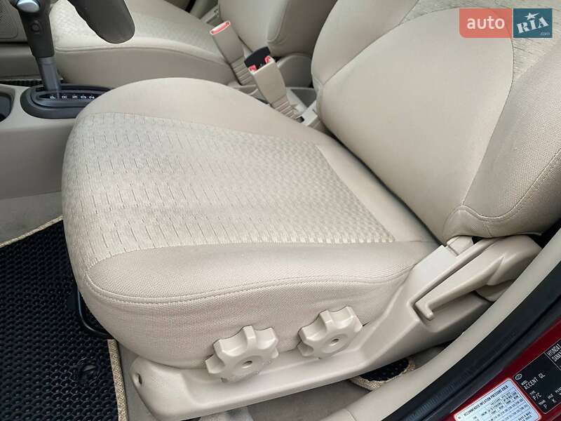 Седан Hyundai Accent 2010 в Виннице