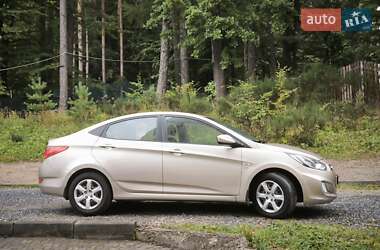 Седан Hyundai Accent 2012 в Львове