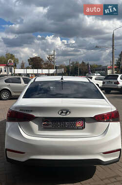 Седан Hyundai Accent 2018 в 