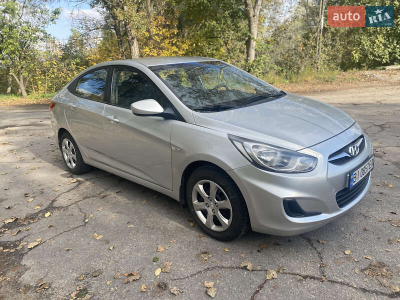 Седан Hyundai Accent 2011 в Кременчуге
