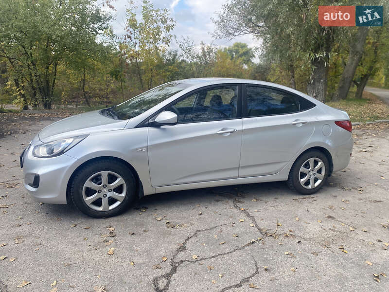 Седан Hyundai Accent 2011 в Кременчуге