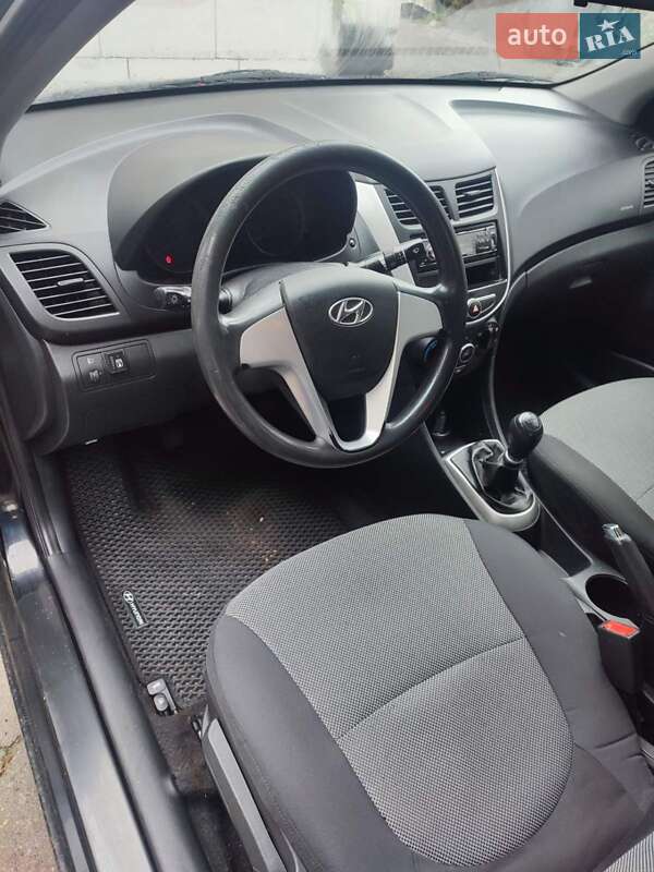 Седан Hyundai Accent 2012 в Житомире