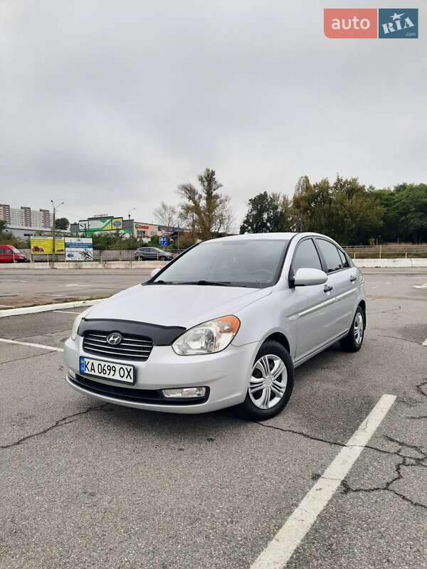 Седан Hyundai Accent 2008 в Киеве