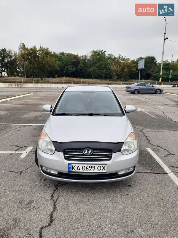Седан Hyundai Accent 2008 в Киеве