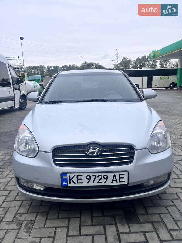 Седан Hyundai Accent 2007 в Днепре