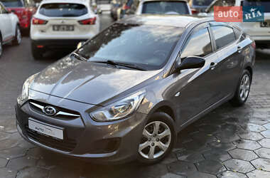 Седан Hyundai Accent 2011 в 