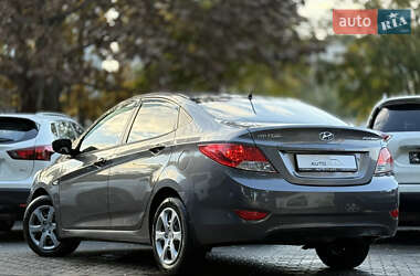 Седан Hyundai Accent 2011 в 