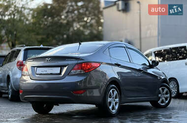 Седан Hyundai Accent 2011 в 