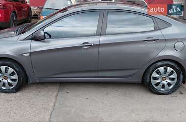 Седан Hyundai Accent 2012 в Днепре