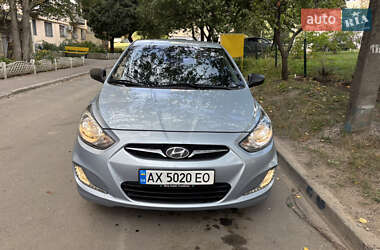 Седан Hyundai Accent 2011 в 