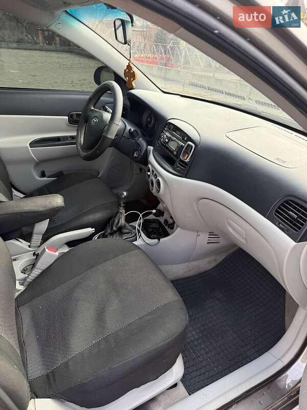 Hyundai Accent 2008