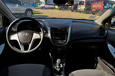 Седан Hyundai Accent 2011 в 