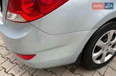 Седан Hyundai Accent 2011 в 