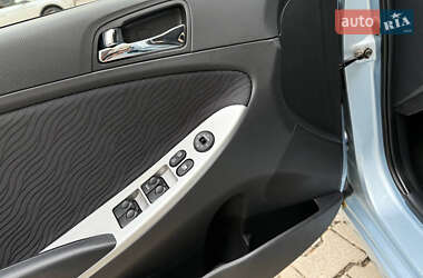 Седан Hyundai Accent 2011 в 