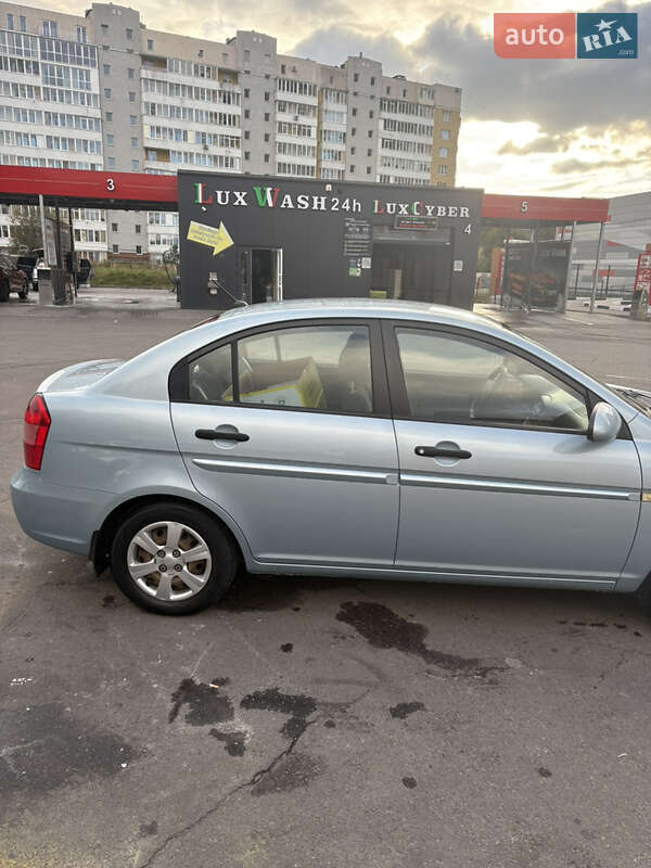 Седан Hyundai Accent 2008 в Львові