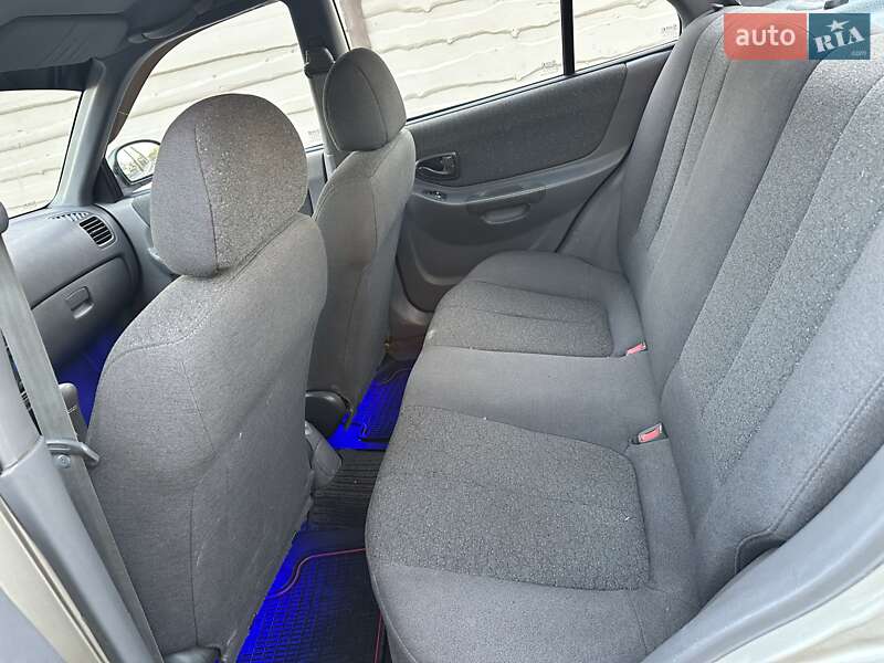 Седан Hyundai Accent 2002 в Черновцах