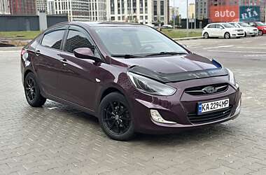 Седан Hyundai Accent 2012 в Киеве