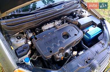 Седан Hyundai Accent 2009 в 