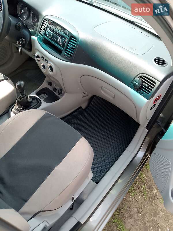 Седан Hyundai Accent 2008 в Павлограде фото 10 Седан Hyundai Accent 2008 в Павлограде