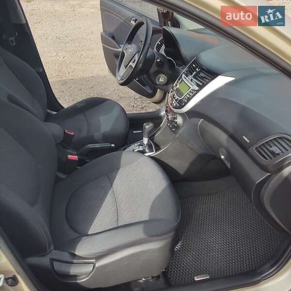 Седан Hyundai Accent 2012 в Сумах фото 2 Седан Hyundai Accent 2012 в Сумах