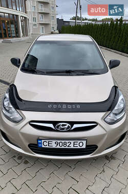 Седан Hyundai Accent 2013 в 
